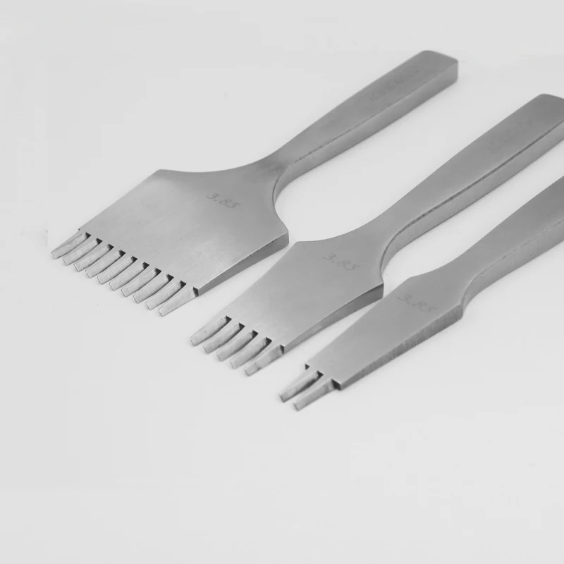 Set di punzoni in ferro dentel - Leather Punch Revolving recensione e prezzo